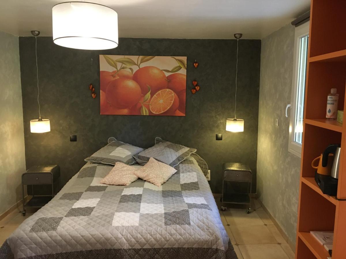 Le Mas Aux Aromes Puget Zewnętrze zdjęcie